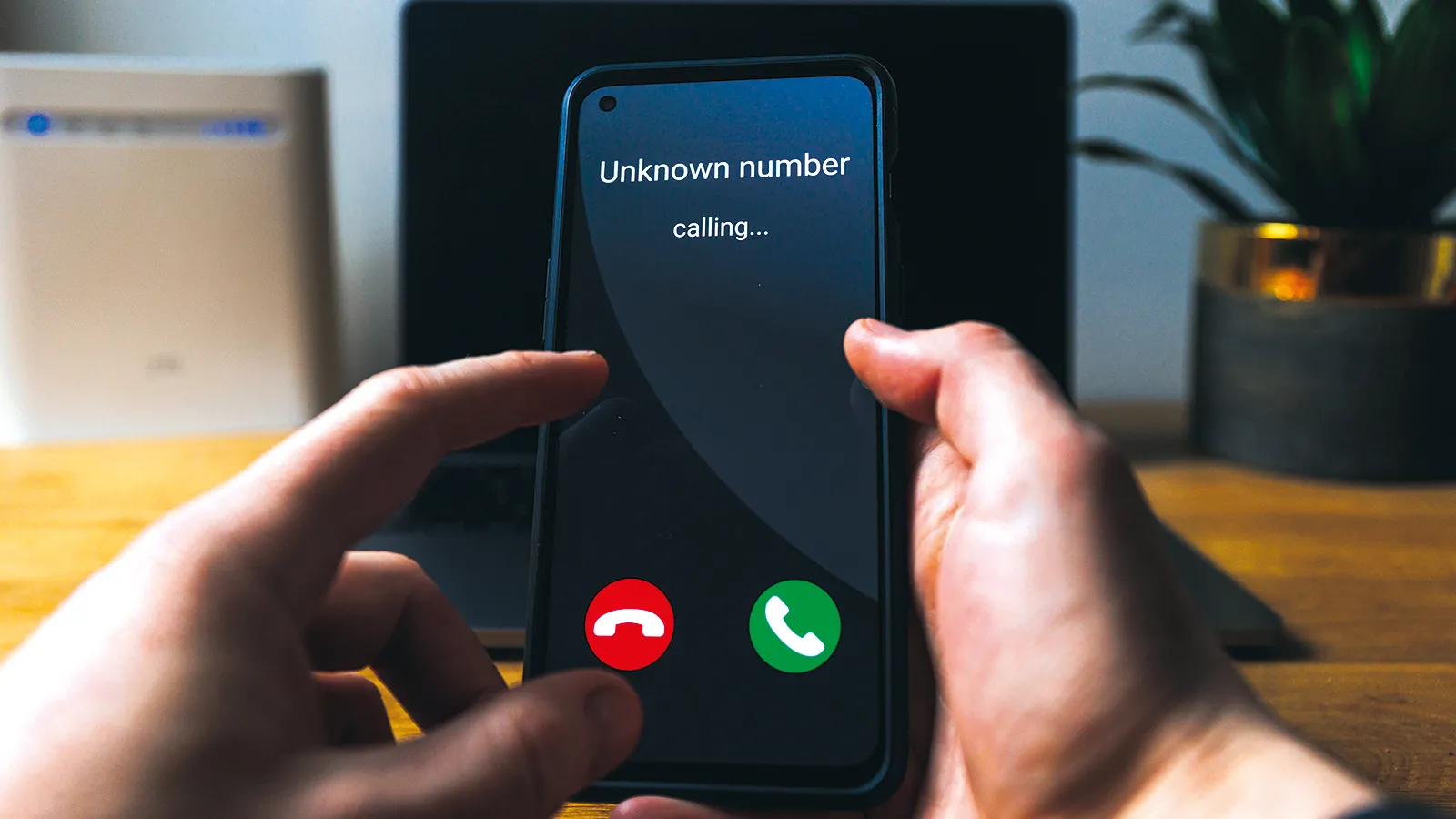 Dzwonią „tylko umówić spotkanie”? UOKiK: to już telemarketing. Najpierw zgoda
