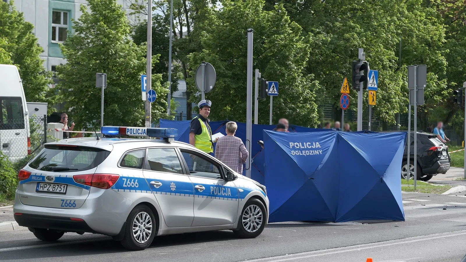 Strzały w Nowym Sączu. Nie żyje 41-latek z nożem
