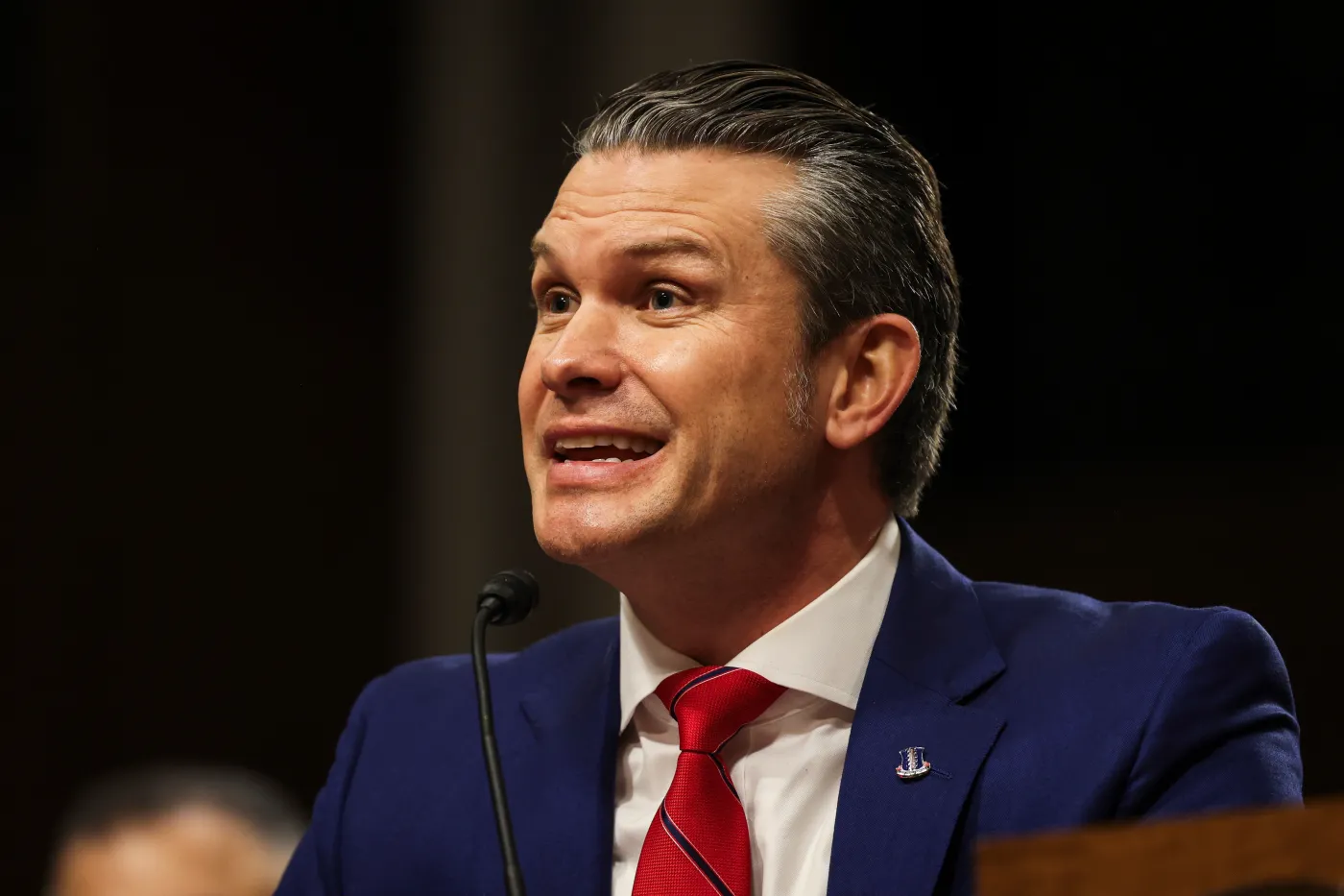 Szef Pentagonu Pete Hegseth.