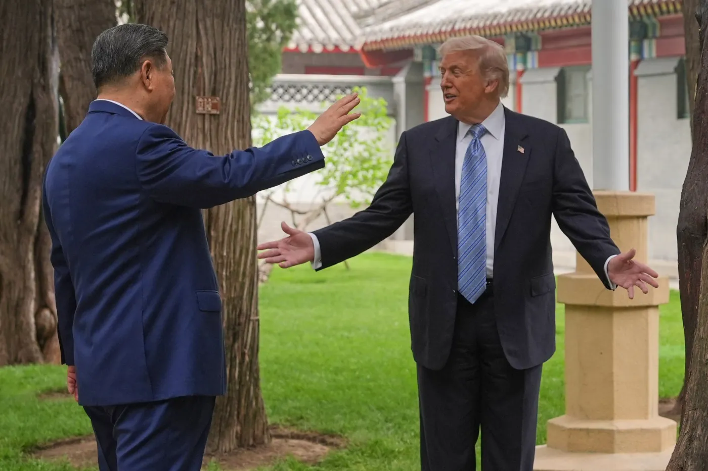 Donald Trump i Xi Jinping w Zhongnanhai - jeden uważnie patrzy drugiemu na ręce i stara się nie popełnić błędów rywalizującego mocarstwa