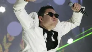 Na chiński Nowy Rok - Celine Dion i Psy