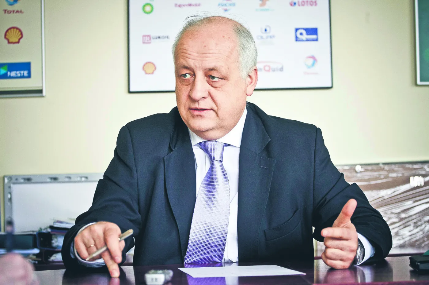 Budżet traci rocznie 3,5 mld zł na nielegalnym obrocie paliwami