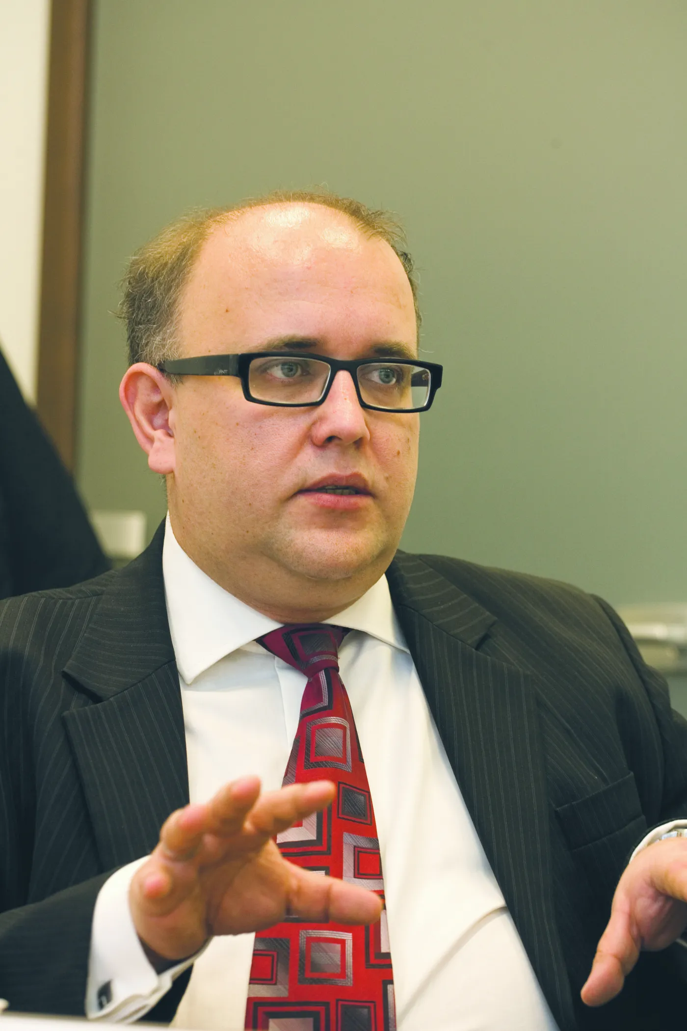 Nowe zagrożenie: koń trojański wpuszczony do smartfona
