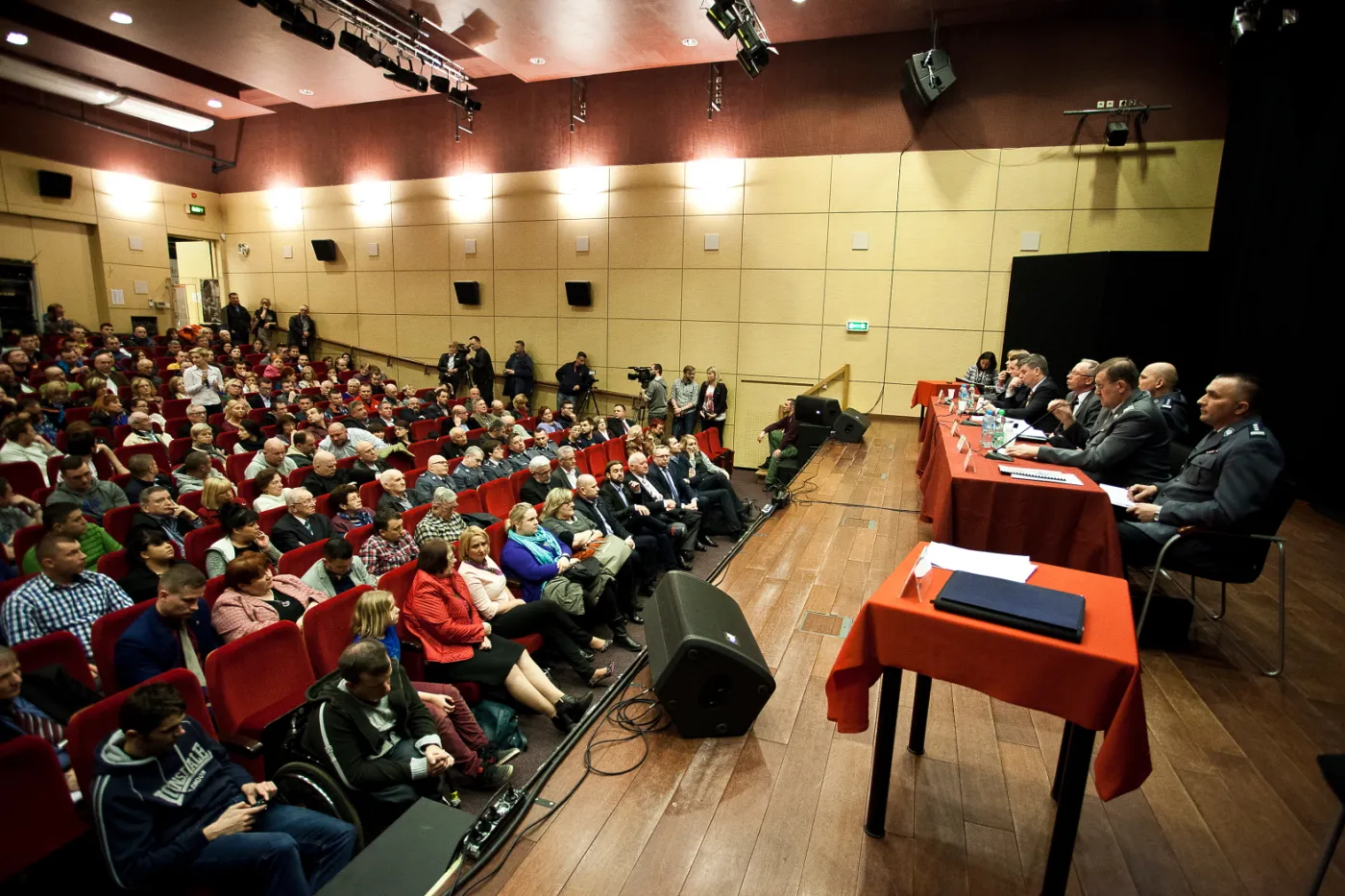 Legionowo po zamieszkach: Coraz więcej niewygodnych pytań do policji