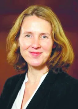 2136613-claudia-schmucker-ekspertka-niemieckiego.jpg
