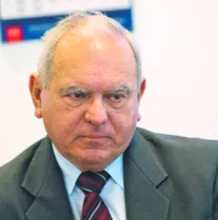 2202096-aleksander-tynelski-naczelnik-wydzialu.jpg