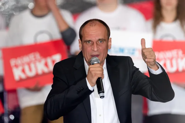 Kukiz stał się najgroźniejszym konkurentem Kaczyńskiego
