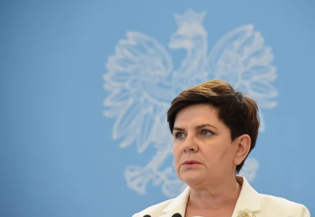 Premier Szydło: Szkoła będzie otwarta na zdanie rodziców. Musi wychowywać