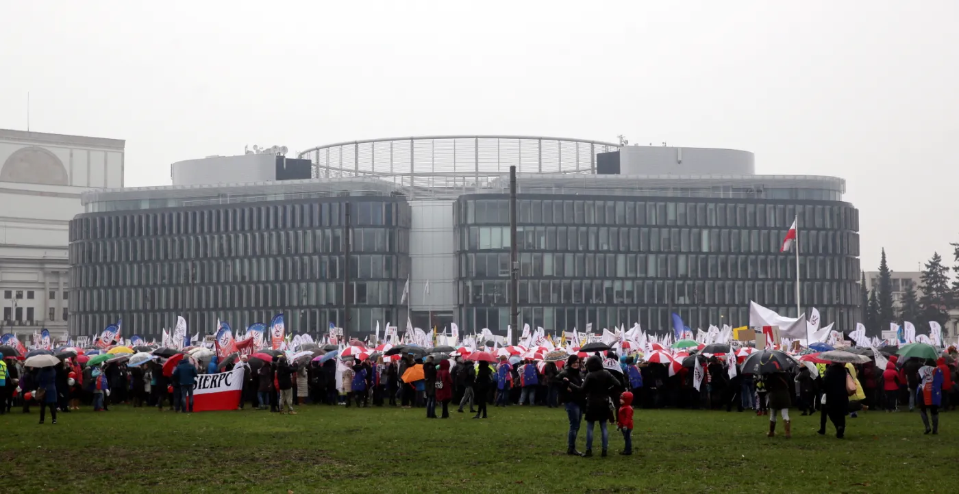 Opozycja deklaruje wsparcie dla sobotniego protestu nauczycieli