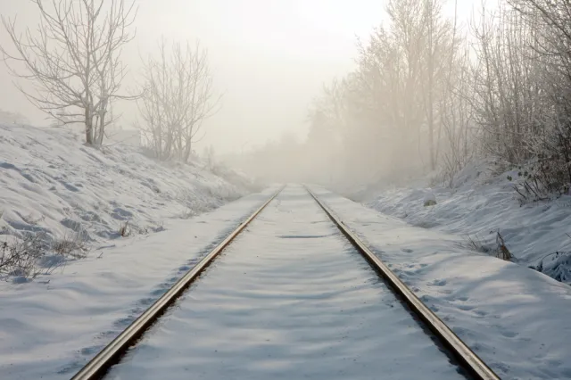Silne mrozy przyczyną utrudnień na kolei