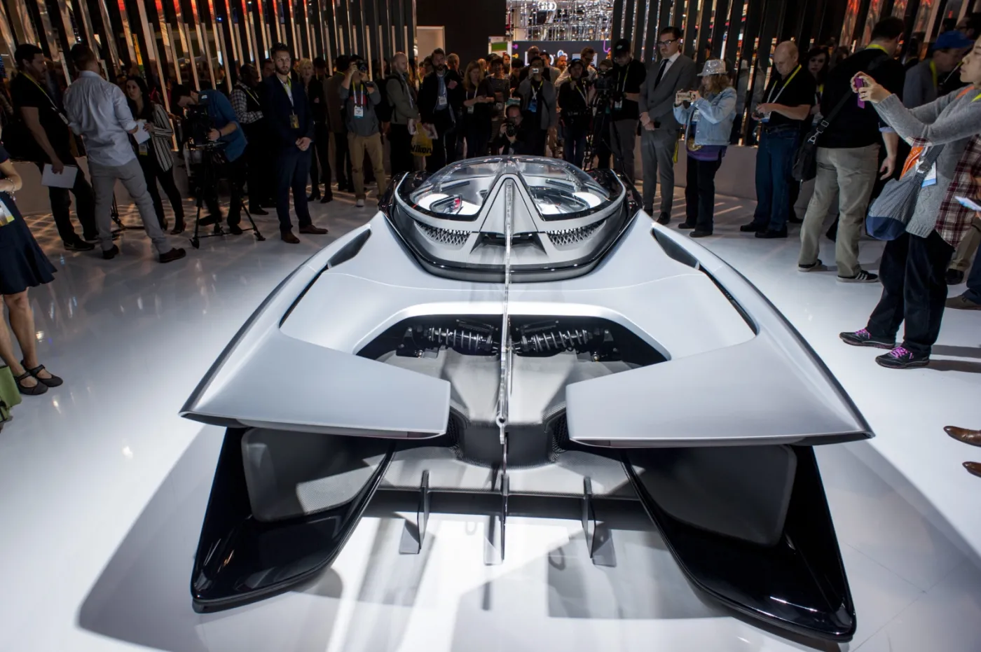 2422564-the-faraday-future-ffzero1-all-electric.jpg