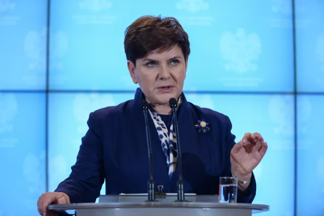 Szydło o unijnej procedurze: Zapraszam wszystkich komisarzy unijnych do Polski
