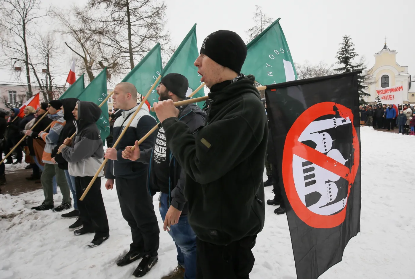 Góra Kalwaria mówi "nie" dla imigrantów: "Płaczą Niemcy, płacze Francja - tak się kończy tolerancja"