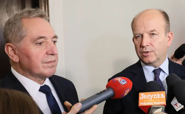 Radziwiłł: Będziemy analizować możliwość skrócenia czasu dojścia do 6 proc. PKB na zdrowie