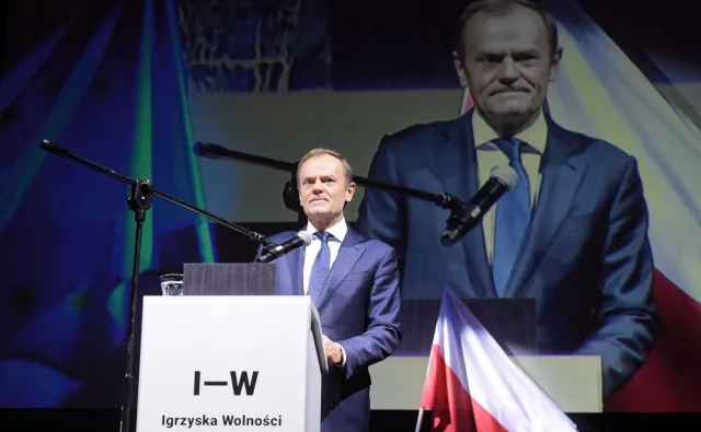 Tusk: Jeśli Piłsudski i Wałęsa mogli pokonać bolszewików, to dlaczego wy nie mielibyście pokonać współczesnych bolszewików
