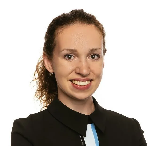 4384728-magdalena-wozniak-adwokat-w-kancelarii.jpg