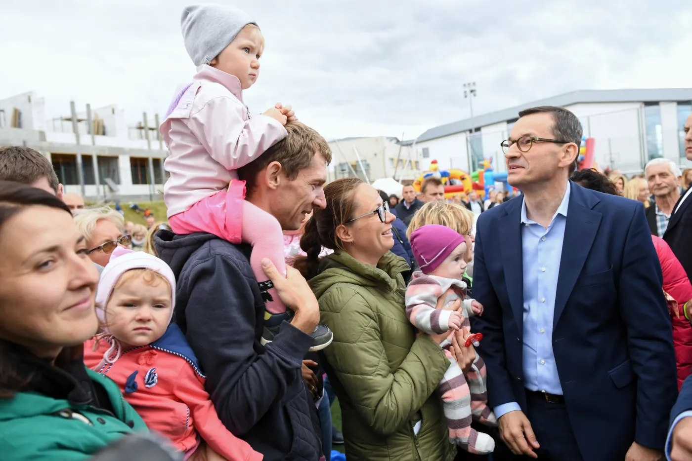 Morawiecki: Chcemy, żeby Polską rządziły rodziny. To one powinny być fundamentem rozwoju