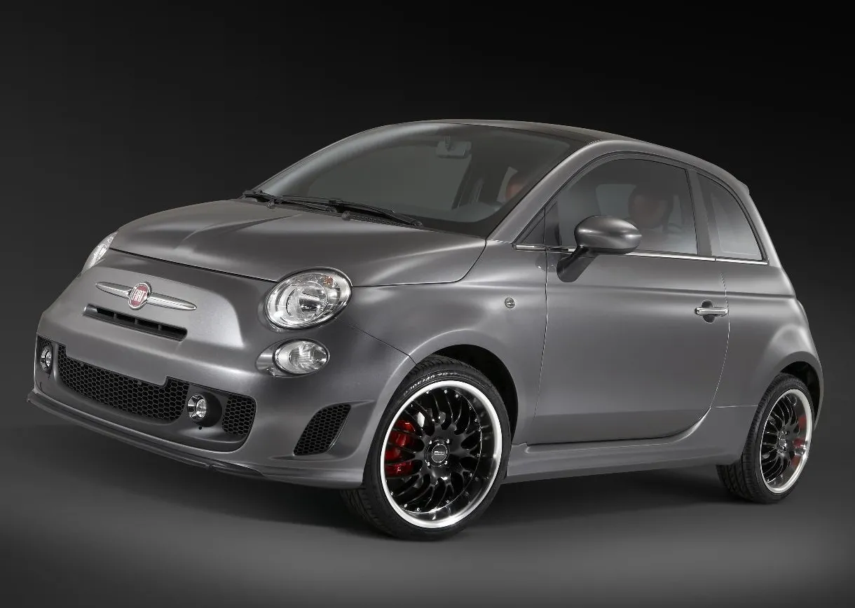 Z drogi! Prototyp małego fiata z wtyczką