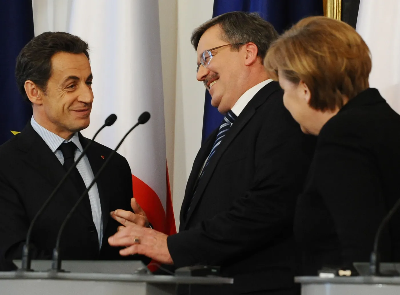 Nicolas Sarkozy, Bronisław Komorowski i Angela Merkel podczas szczytu Trójkąta Weimarskiego w Warszawie