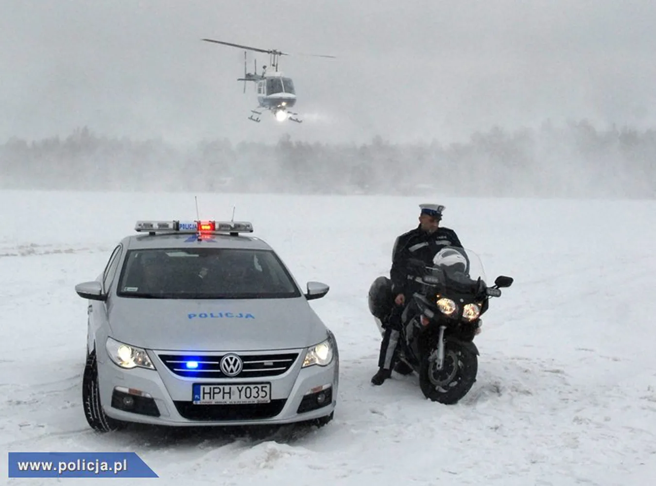 1833413-policja-volkswagen-passat-radiowoz-6.jpg