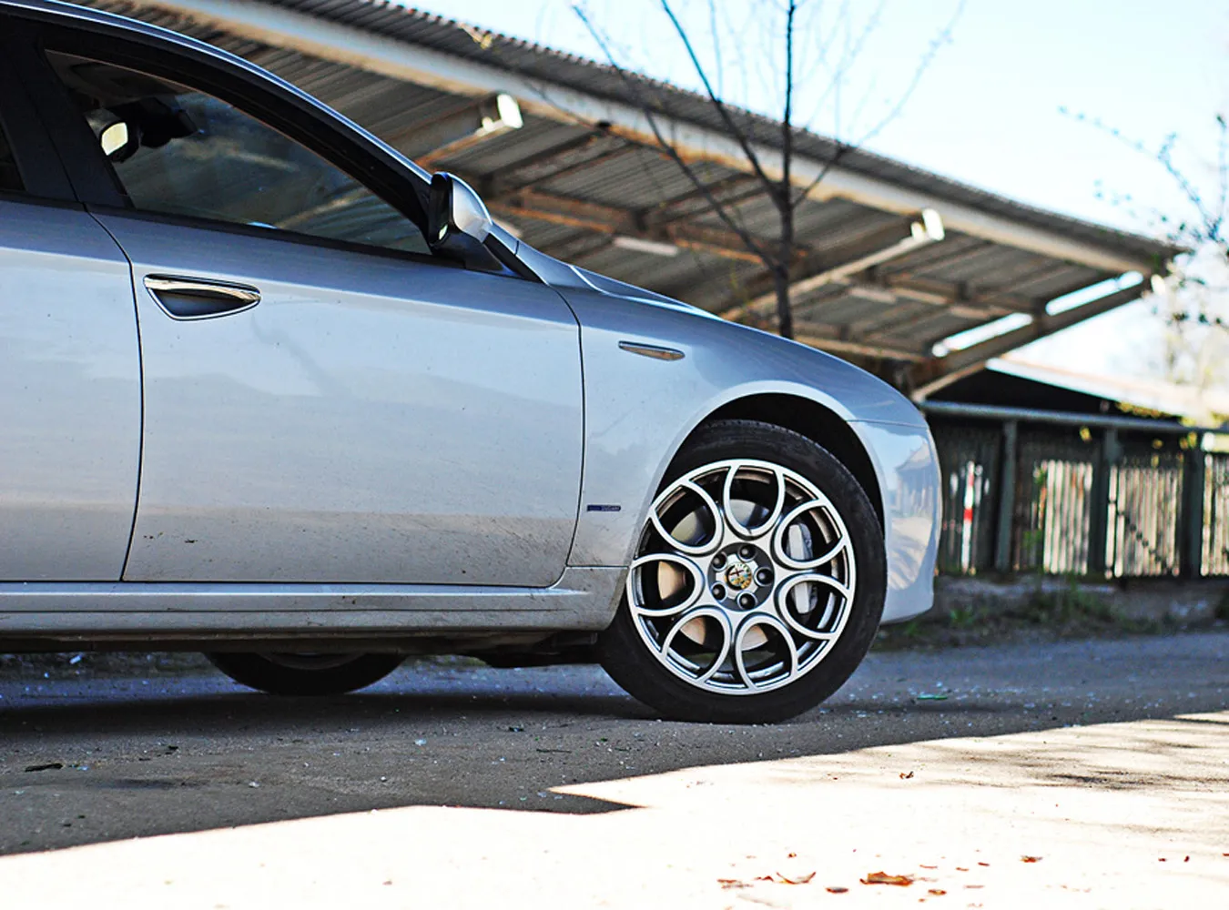 2048489-alfa-romeo-159-tbi-policja-test-10.jpg