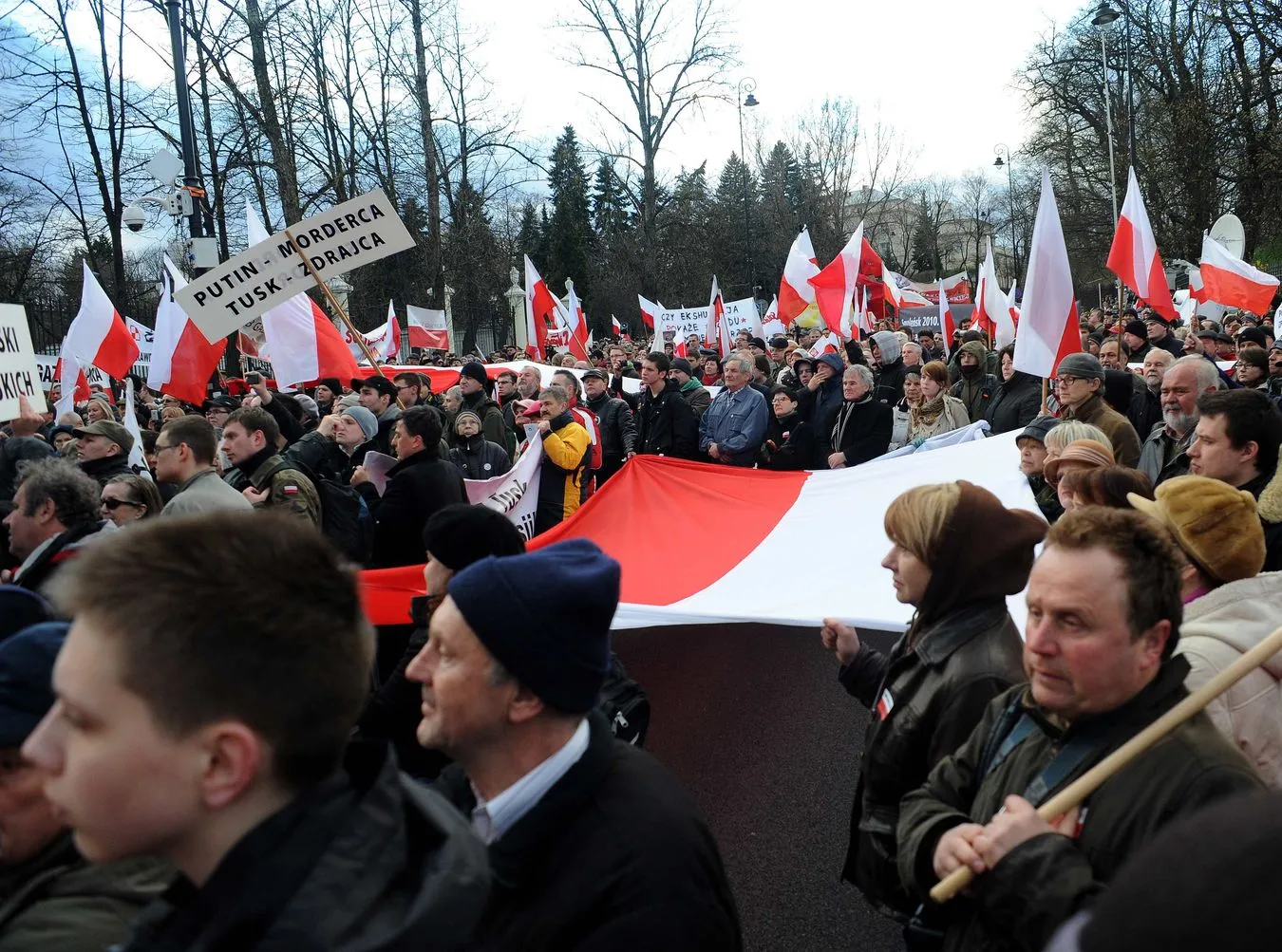 Po rocznicy smoleńskiej prowadzonych jest kilka postępowań