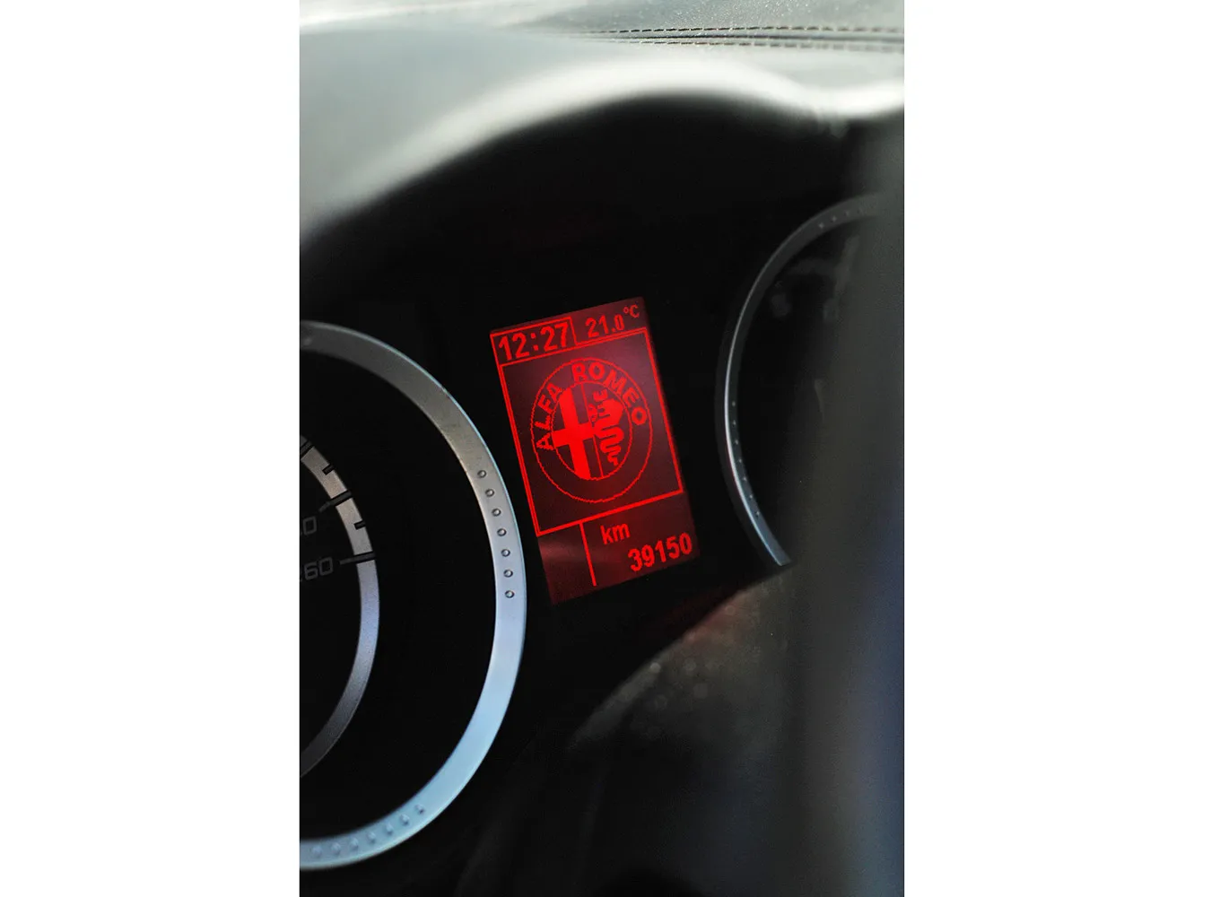 2049064-alfa-romeo-159-tbi-policja-test-29.jpg