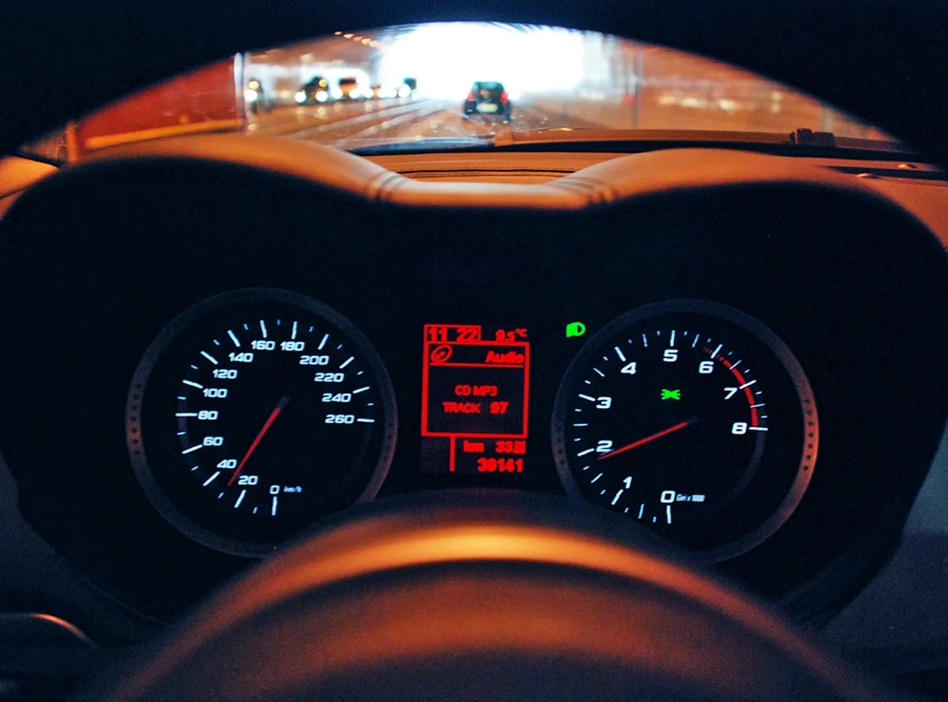 2048764-alfa-romeo-159-tbi-policja-test-21.jpg