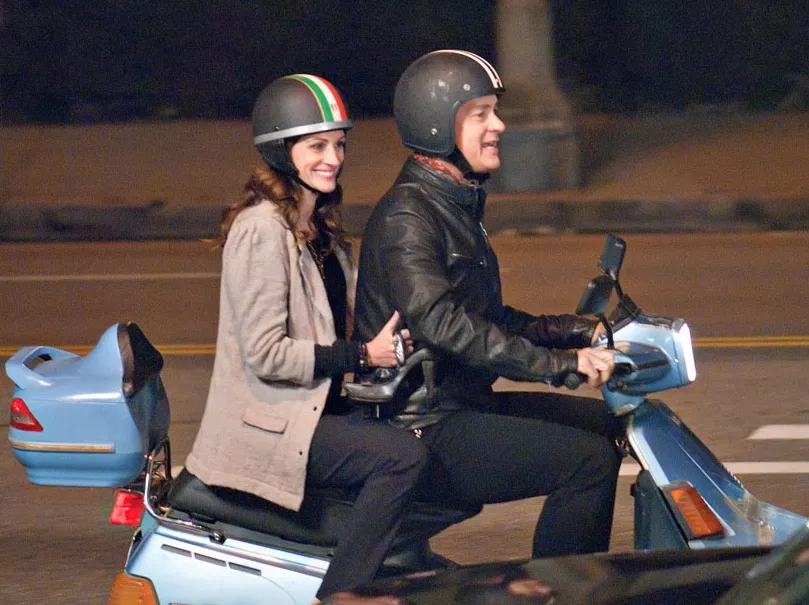 Tom Hanks i Julia Roberts w filmie "Larry Crowne - Uśmiech losu"