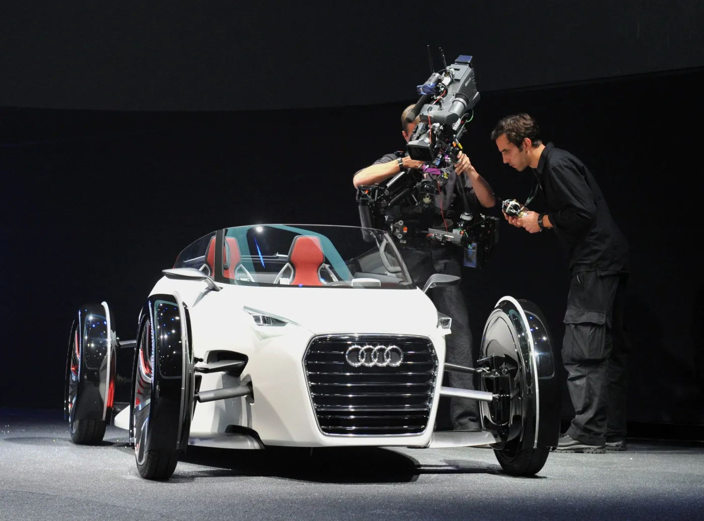 2483367-audi-urban-concept-czasie-trwajacego.jpg
