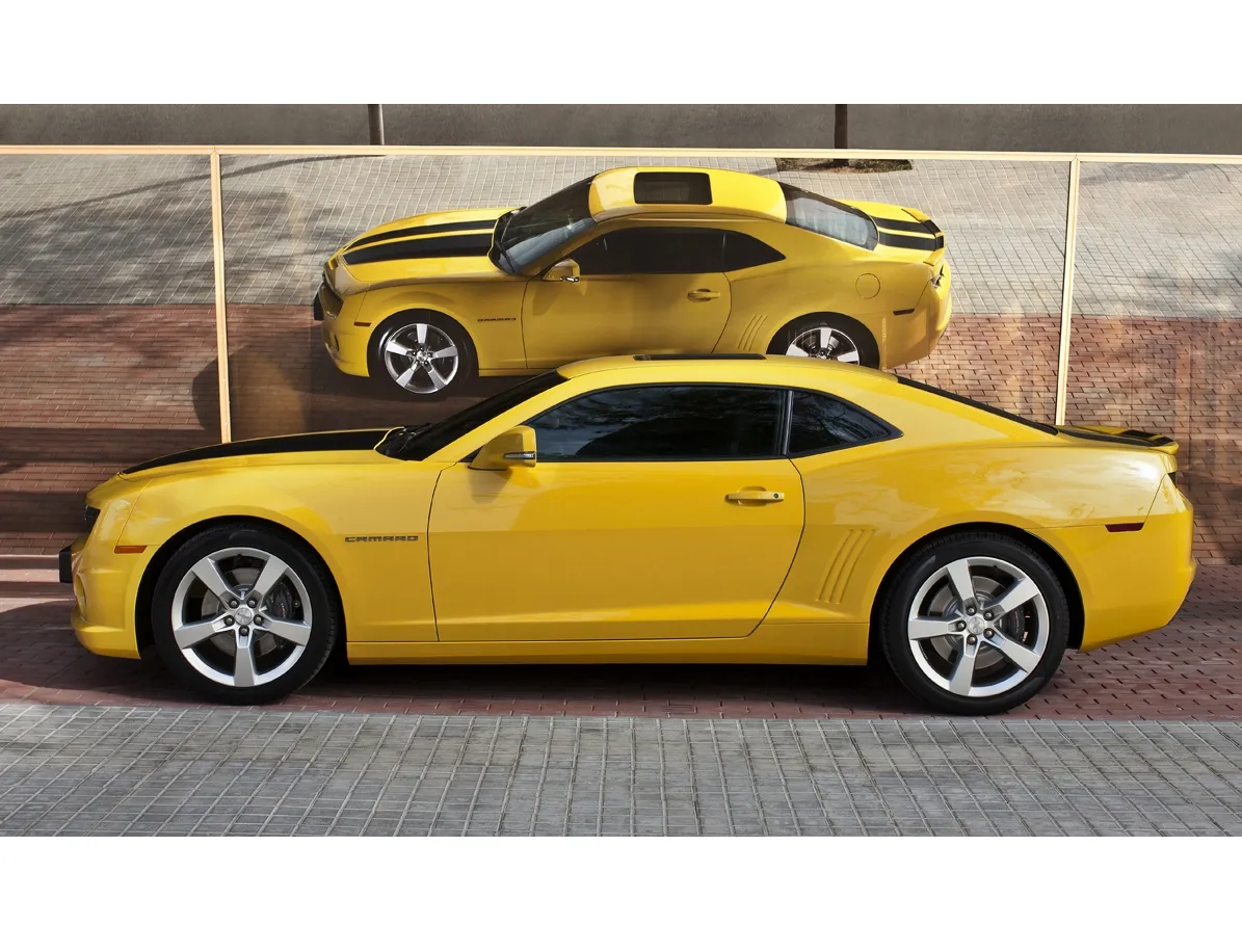 2518921-chevroletcamarocoupe-static-01-small.jpg