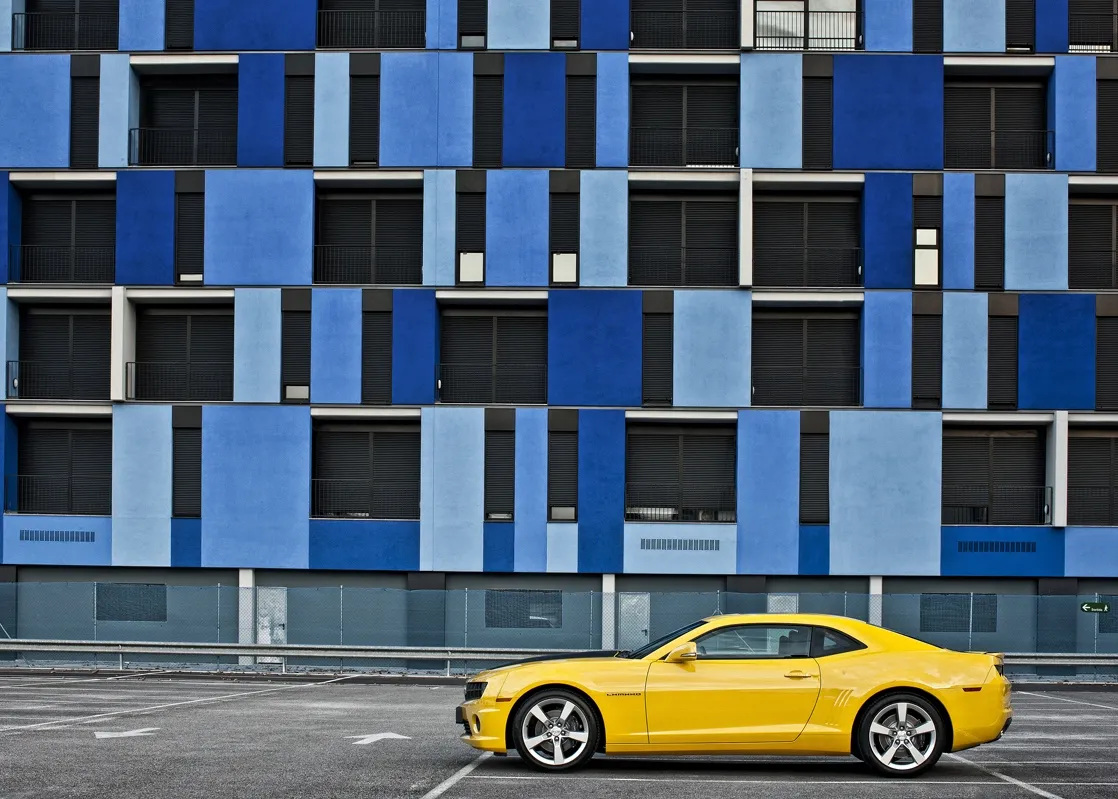 2519076-chevroletcamarocoupe-static-06-small.jpg