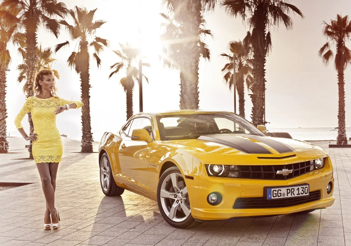 2519182-chevroletcamarocoupe-static-11-small.jpg