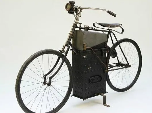 Kup sobie motocykl parowy za 1,65 mln zł!