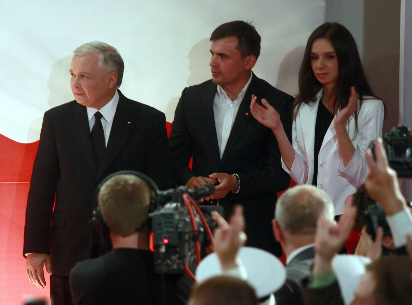 2686151-marta-kaczynska-z-mezem-i-jaroslawem.jpg