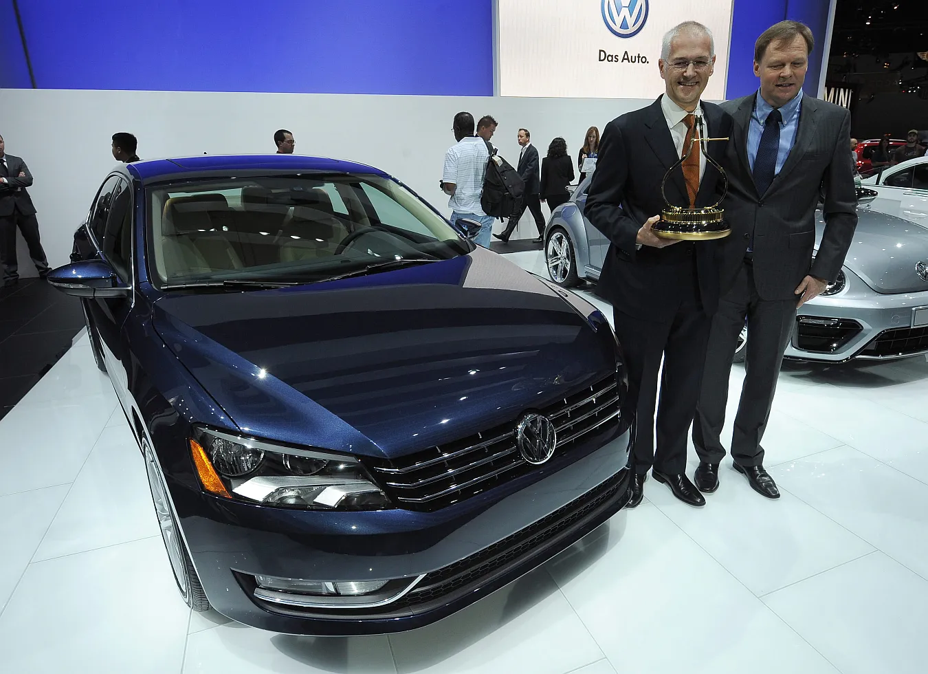 2746914-volkswagen-passat-zostal-samochodem.jpg