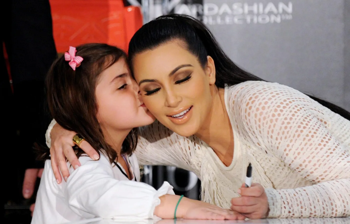 Nowe, szokujące fakty w sprawie rozwodu celebrytki. Jej mąż jest...