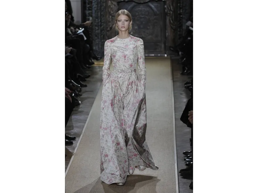3015486-pokaz-domu-mody-valentino-kolekcja.jpg