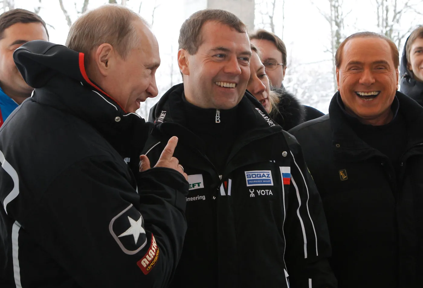 Władimir Putin, Dmitrij Miedwiediew i Silvio Berlusconi w Krasnej Polanie