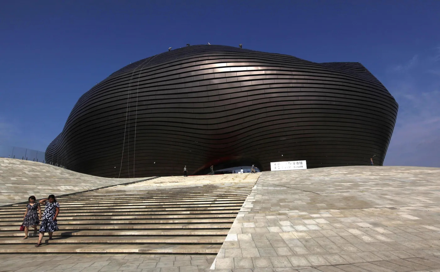 3811774-kangbashi-miasto-duchow-w-regionie.jpg