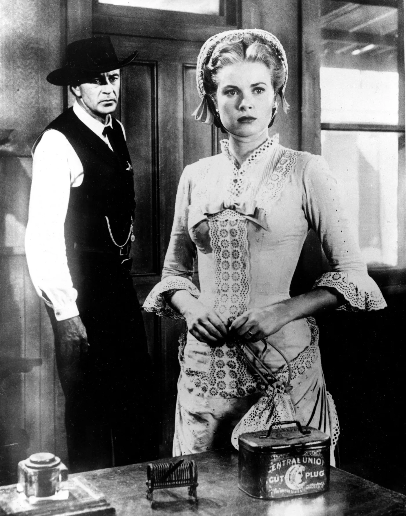 4028752-grace-kelly-i-gary-cooper-w-filmie.jpg