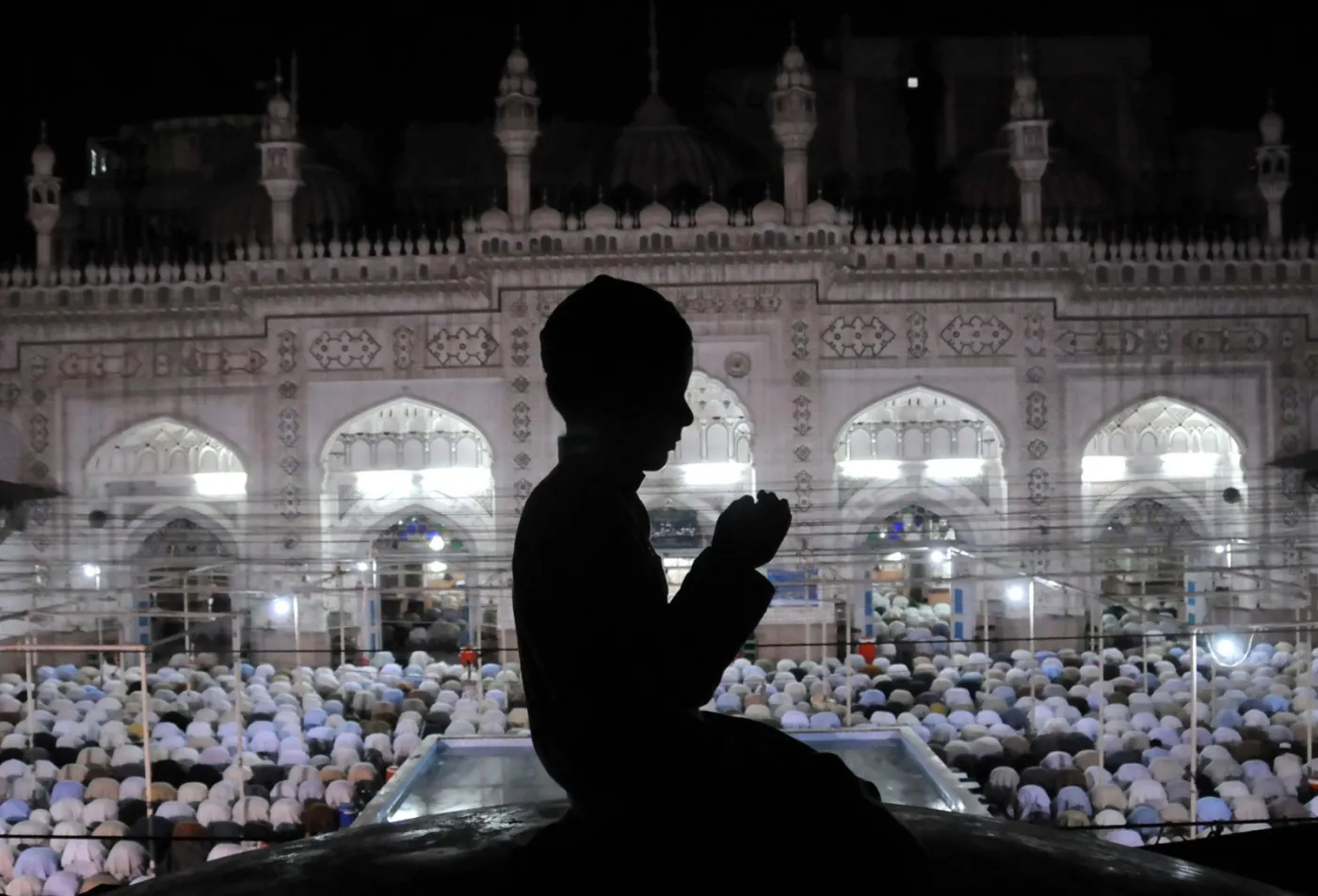 4438029-yearender-religia-swieta-religijne.jpg