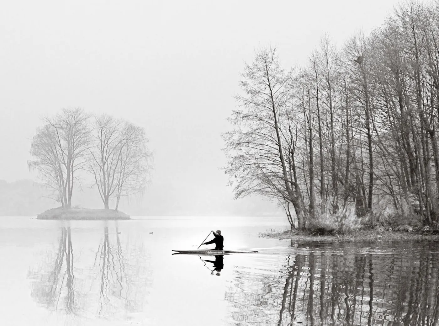 Kłopoty podróżnika płynącego Wisłą. Przewrócił się kajakiem...
