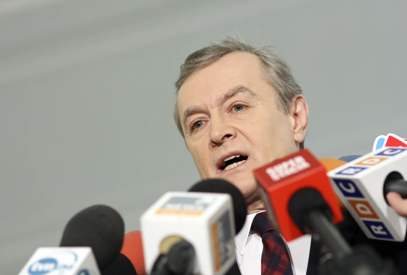 Gliński ujawnia: To od nich Macierewicz wiedział o 3 osobach, które przeżyły