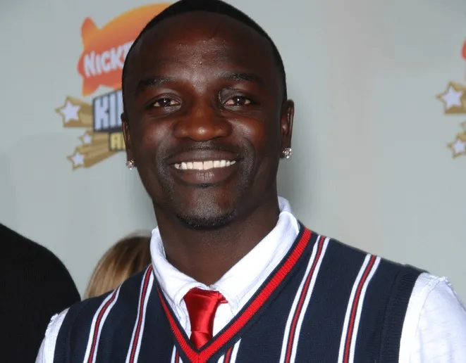 4471280-akon.jpg
