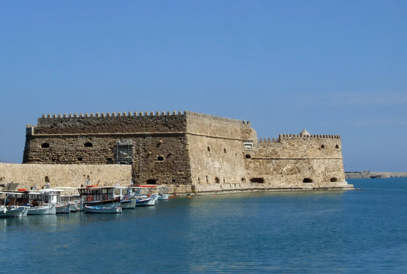 4698346-kreta-weneecki-fort-koules-strzeze.jpg