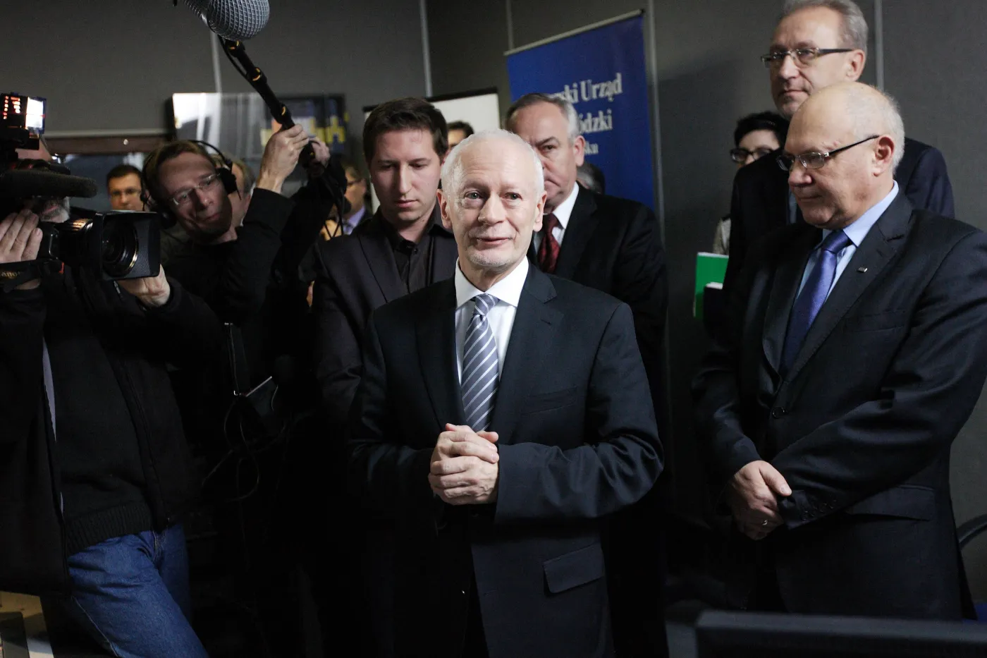Na pierwszym planie minister Michał Boni