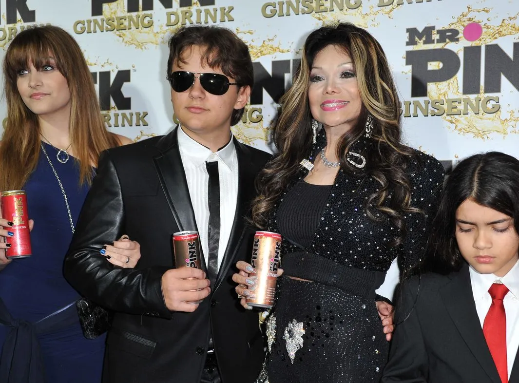 Paris Jackson, Prince Michael Jackson, Latoya Jackson i Blanket Jackson