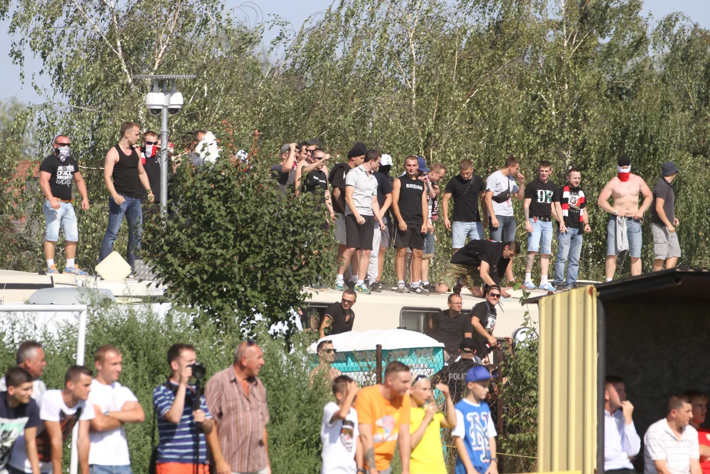 5310476-mecz-czarnych-koszul-z-ks-lomianki.jpg