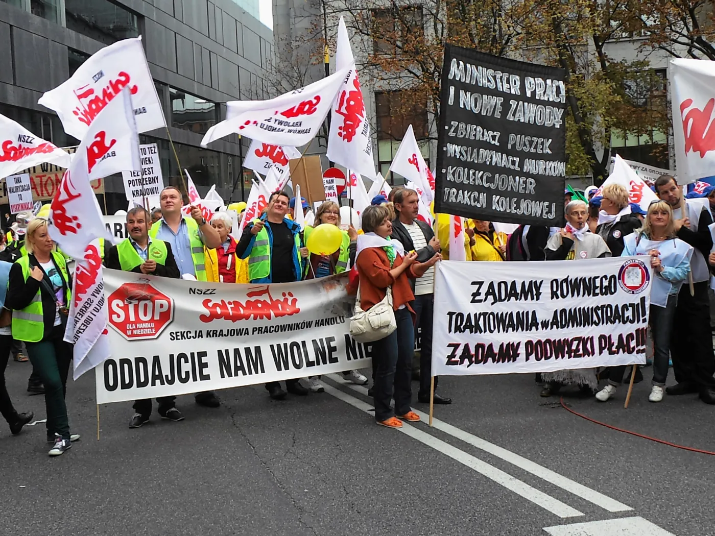 5398707-demonstracja-manifestacja-zwiazkowcy.jpg